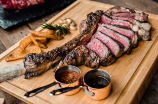 Australian Wagyu 40 Ounce Tomahawk Ribeye